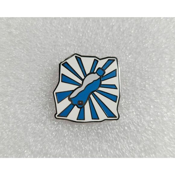 (You Tube) Water Bottle Flip Challenge Button Hat‎ Pin YouTube Pinback Pin - Picture 1 of 3